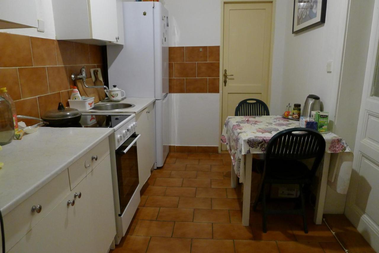 Cozy Modest Room For 2 Or 3 Persons Prague Ngoại thất bức ảnh