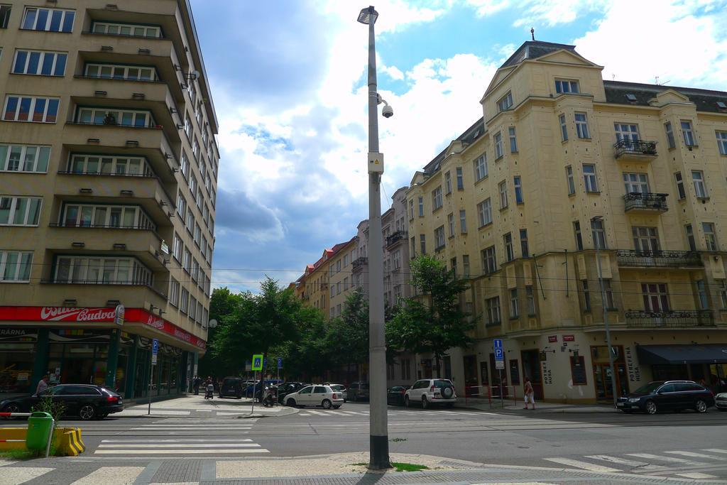 Cozy Modest Room For 2 Or 3 Persons Prague Ngoại thất bức ảnh